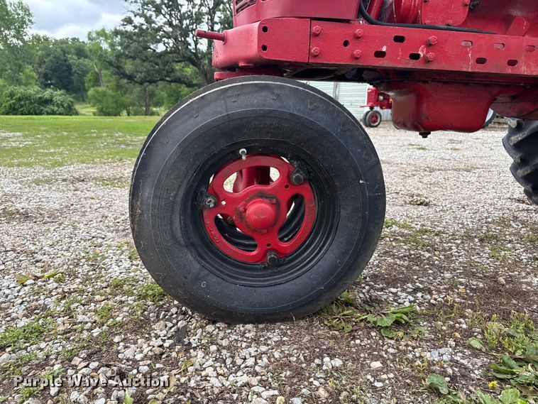 image for item FB5714 Farmall H tractor