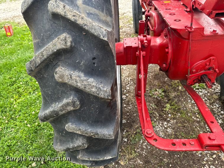 image for item FB5714 Farmall H tractor