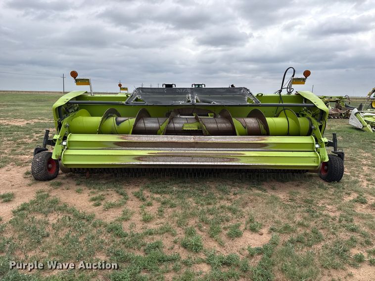image for item FB6749 Claas 380 pickup head