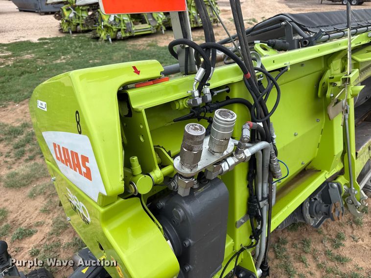 image for item FB6749 Claas 380 pickup head