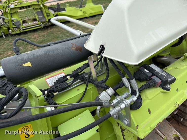 image for item FB6751 2017 Claas Orbis 750 rotary forage head
