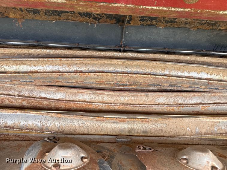 image for item FB6754 2022 Macdon M1240 swather / windrower