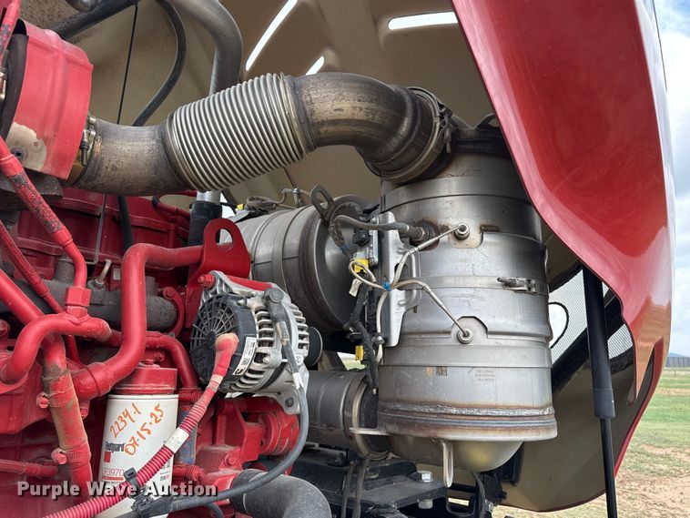 image for item FB6754 2022 Macdon M1240 swather / windrower
