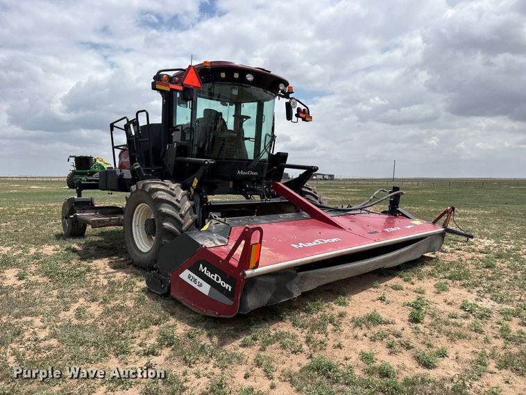 image for item FB6755 2022 Macdon M1240 swather / windrower