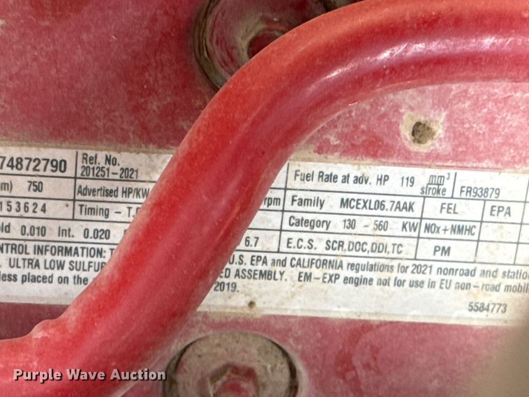 image for item FB6755 2022 Macdon M1240 swather / windrower
