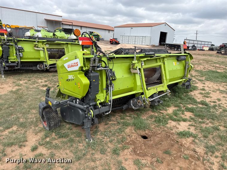 image for item FB6758 Claas 380 pickup head