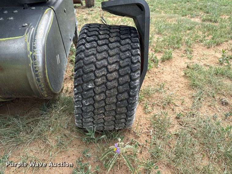 image for item FB6758 Claas 380 pickup head