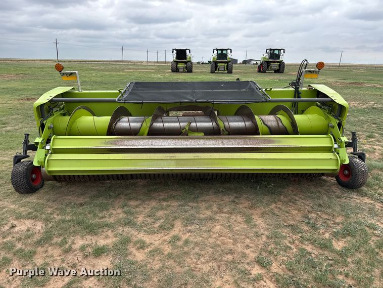image for item FB6760 Claas 380 pickup head