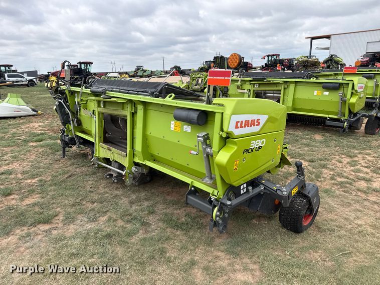 image for item FB6760 Claas 380 pickup head