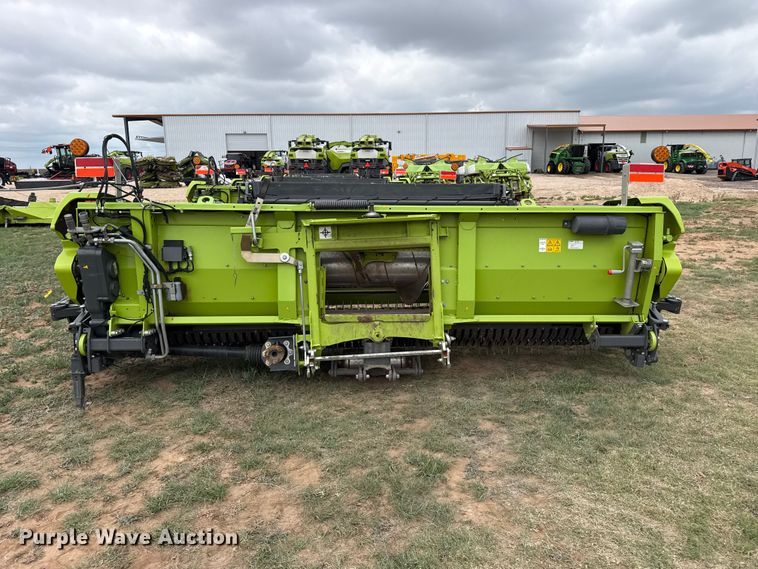 image for item FB6760 Claas 380 pickup head