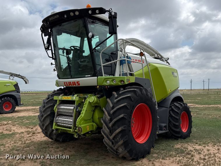 image for item FB6762 2023 Claas Jaguar 990 forage harvester