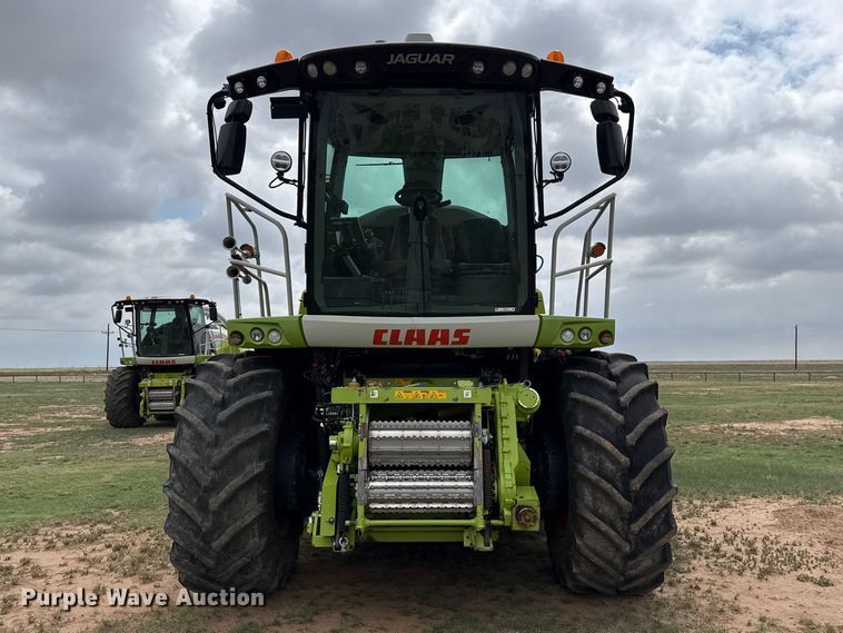 image for item FB6762 2023 Claas Jaguar 990 forage harvester