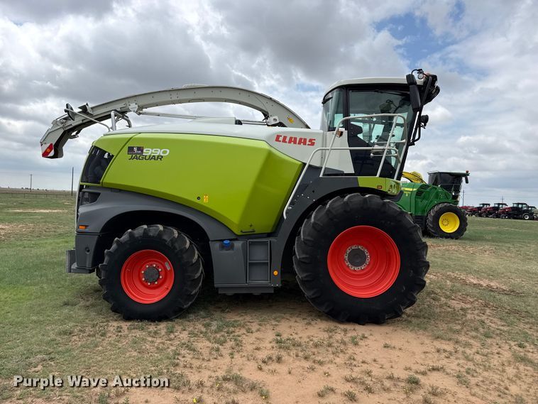 image for item FB6762 2023 Claas Jaguar 990 forage harvester