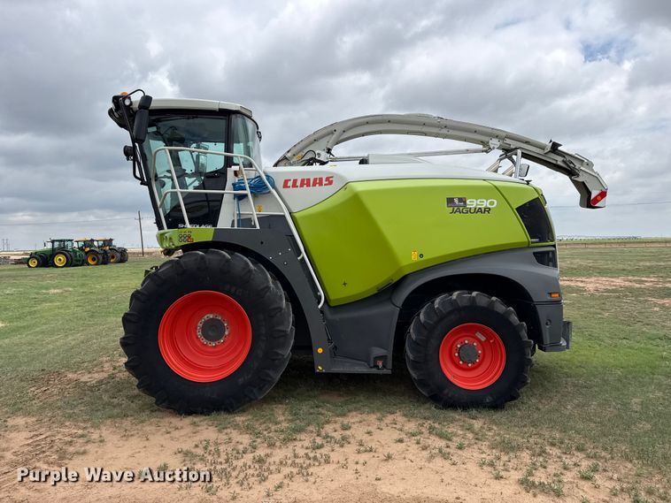 image for item FB6762 2023 Claas Jaguar 990 forage harvester