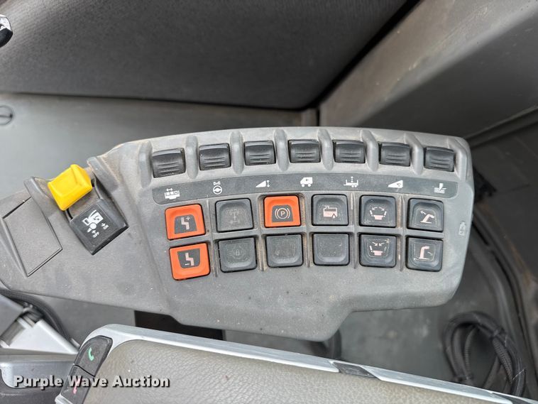 image for item FB6762 2023 Claas Jaguar 990 forage harvester