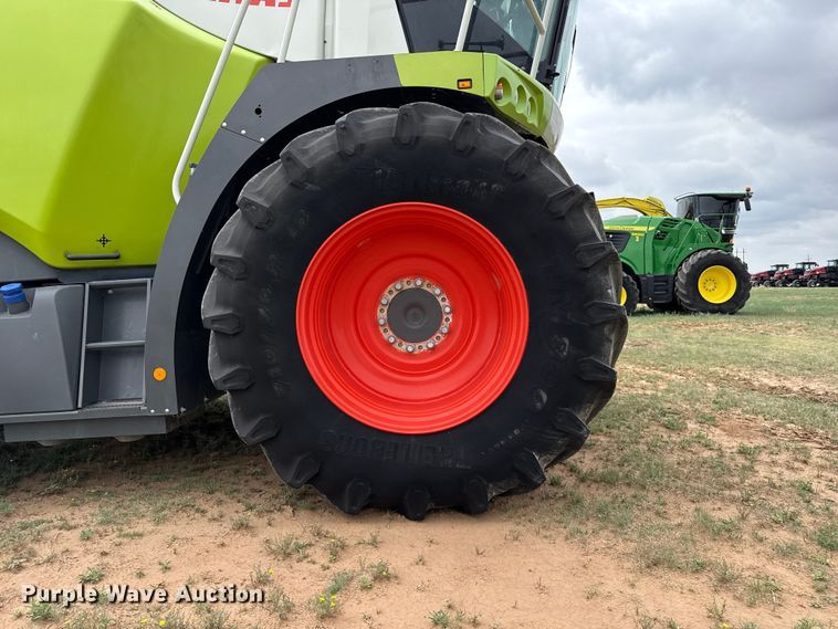 image for item FB6762 2023 Claas Jaguar 990 forage harvester