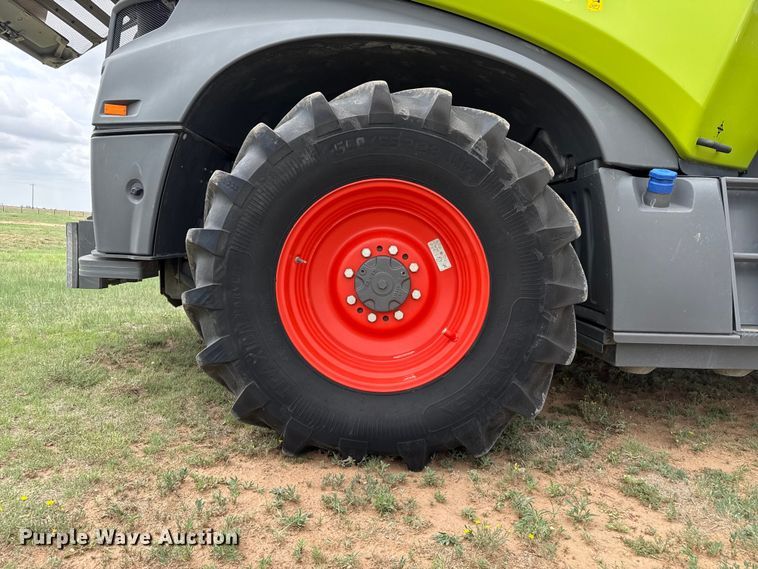 image for item FB6762 2023 Claas Jaguar 990 forage harvester