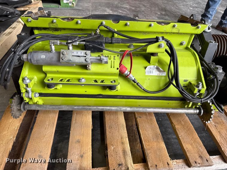 image for item FB6762 2023 Claas Jaguar 990 forage harvester