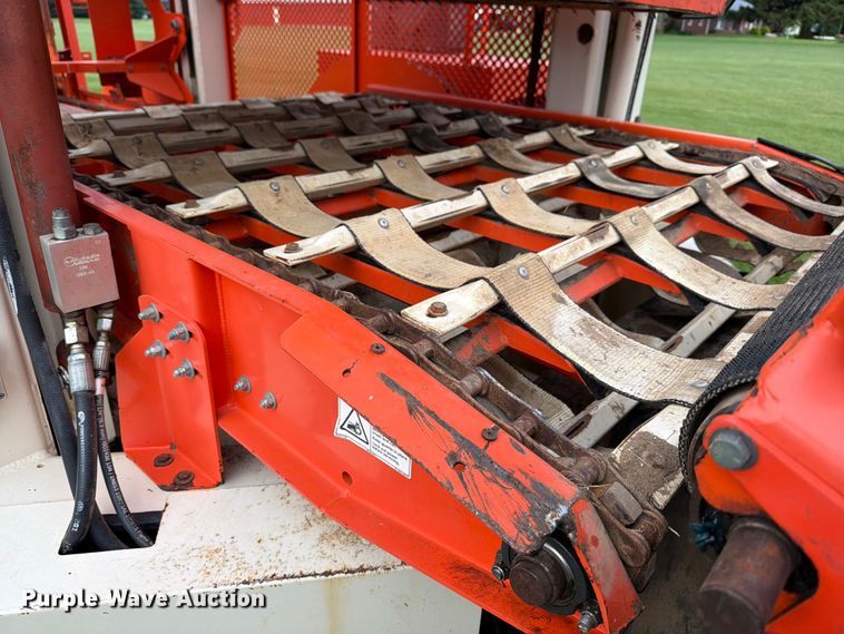 image for item FB8171 2013 Trebro AutoStack II sod harvester