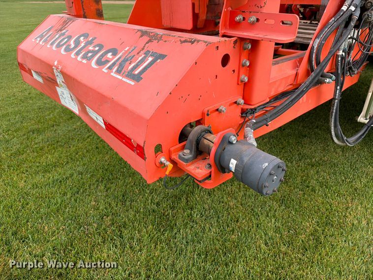 image for item FB8171 2013 Trebro AutoStack II sod harvester