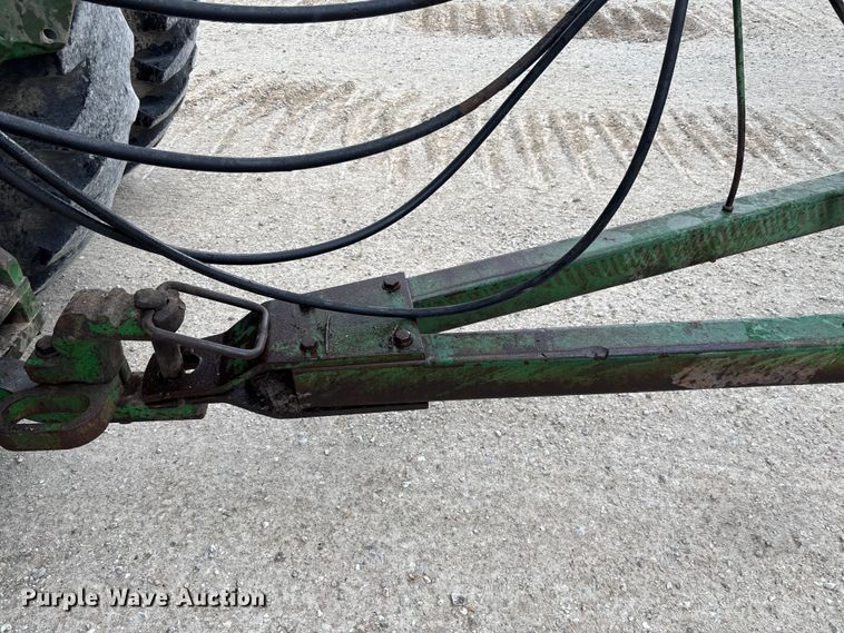 image for item FC1640 John Deere 335 tandem disk