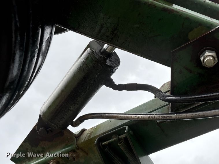 image for item FC1640 John Deere 335 tandem disk
