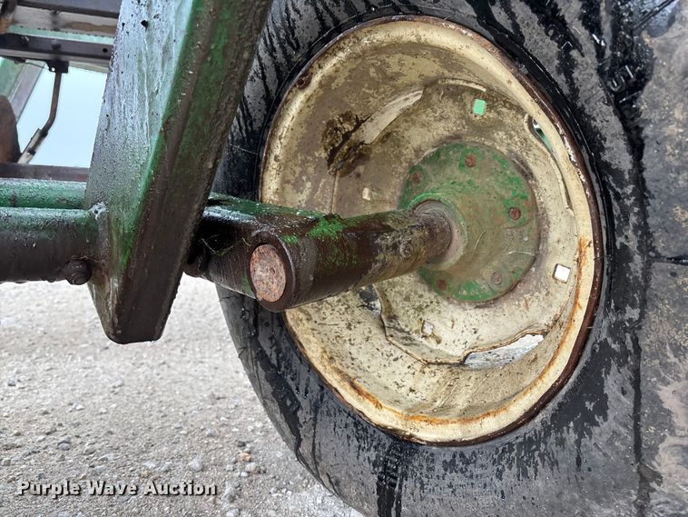 image for item FC1640 John Deere 335 tandem disk