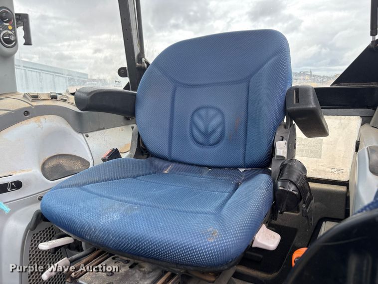 image for item FC2377 2018 New Holland Powerstar 90 MFWD tractor