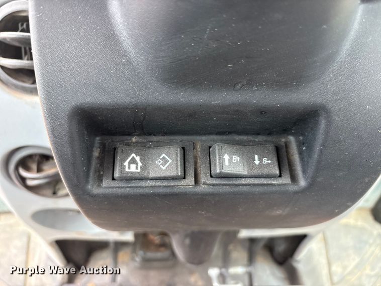 image for item FC2377 2018 New Holland Powerstar 90 MFWD tractor