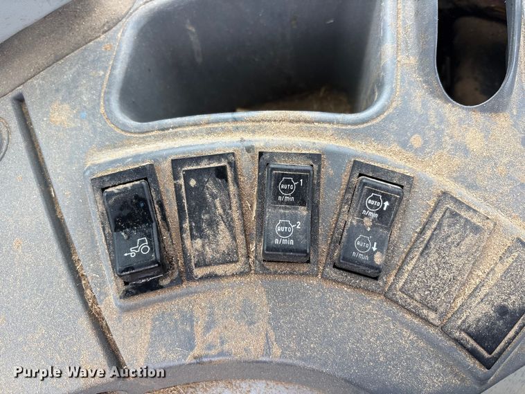 image for item FC2377 2018 New Holland Powerstar 90 MFWD tractor