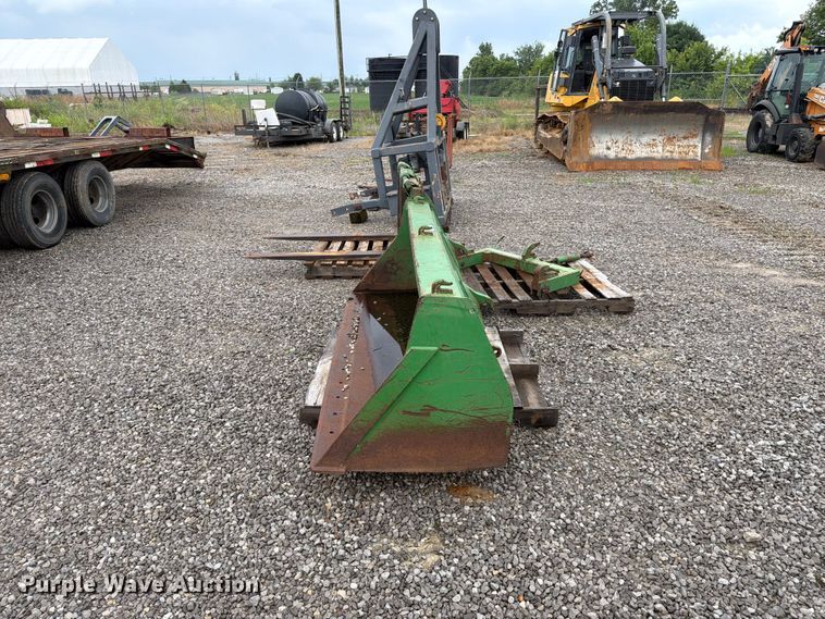 image for item FC3191 Tractor attachments