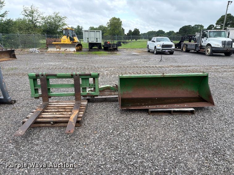 image for item FC3191 Tractor attachments