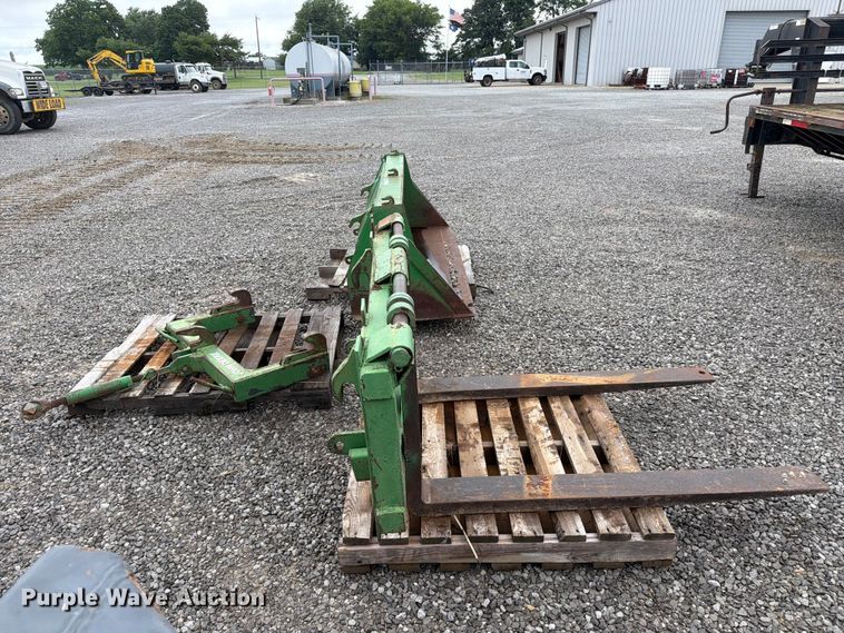 image for item FC3191 Tractor attachments