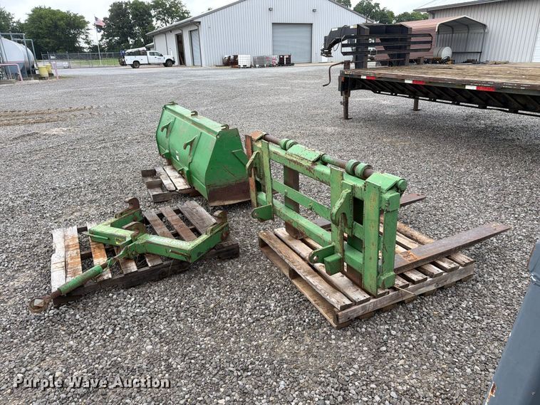 image for item FC3191 Tractor attachments