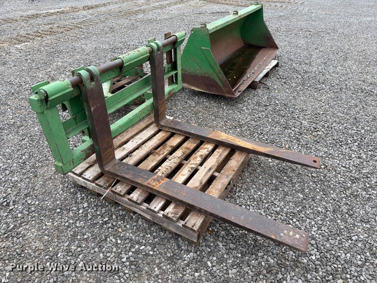 image for item FC3191 Tractor attachments
