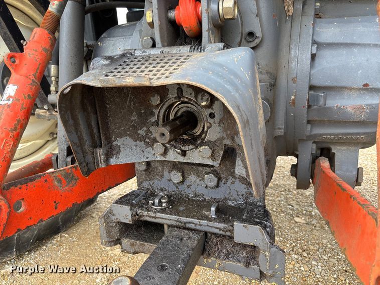 image for item FC5927 2001 New Holland TS100 tractor