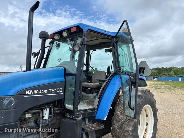image for item FC5927 2001 New Holland TS100 tractor