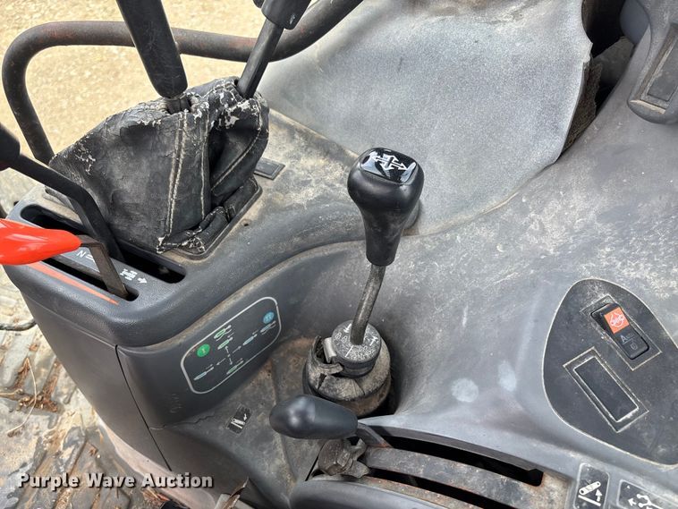 image for item FC5927 2001 New Holland TS100 tractor