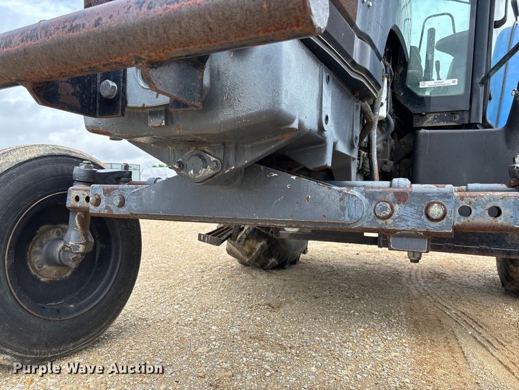 image for item FC5927 2001 New Holland TS100 tractor