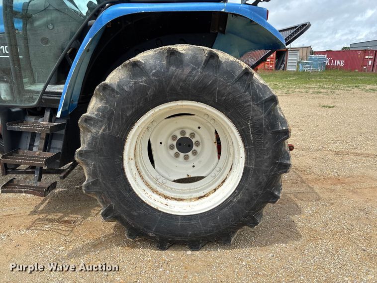 image for item FC5927 2001 New Holland TS100 tractor