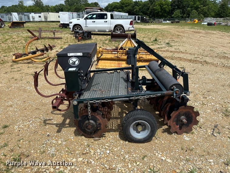 image for item FC5933 Plotmaster PEI-402HS plot seeder