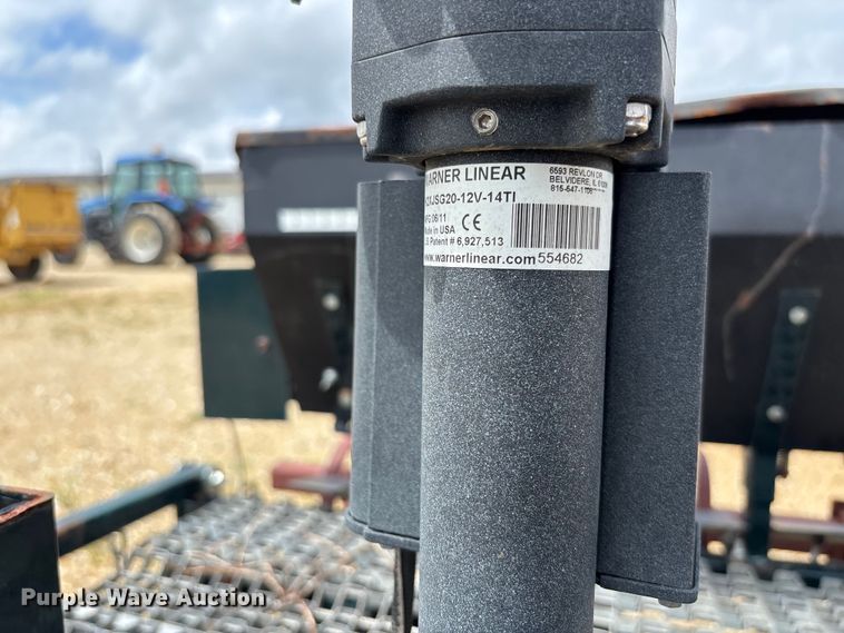 image for item FC5933 Plotmaster PEI-402HS plot seeder