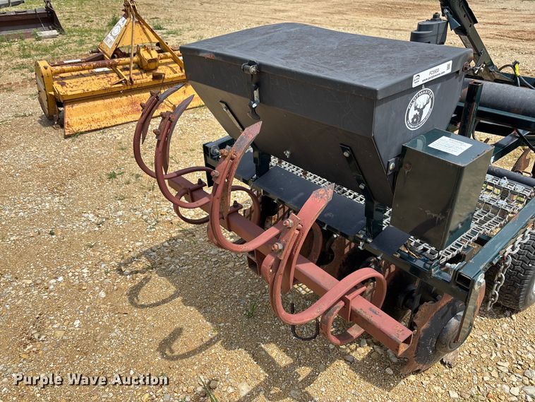 image for item FC5933 Plotmaster PEI-402HS plot seeder