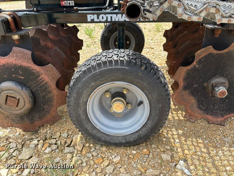 image for item FC5933 Plotmaster PEI-402HS plot seeder