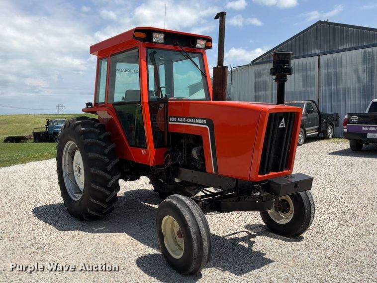 image for item FK3032 1983 Allis-Chalmers 6080 tractor
