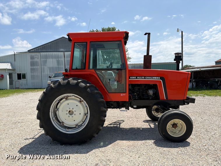 image for item FK3032 1983 Allis-Chalmers 6080 tractor