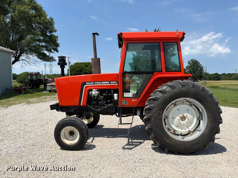 image for item FK3032 1983 Allis-Chalmers 6080 tractor