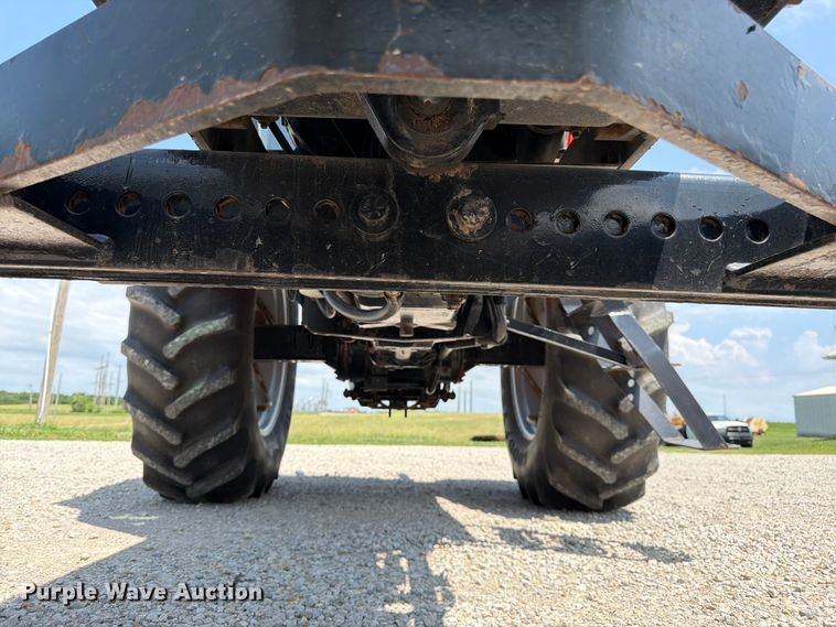 image for item FK3032 1983 Allis-Chalmers 6080 tractor