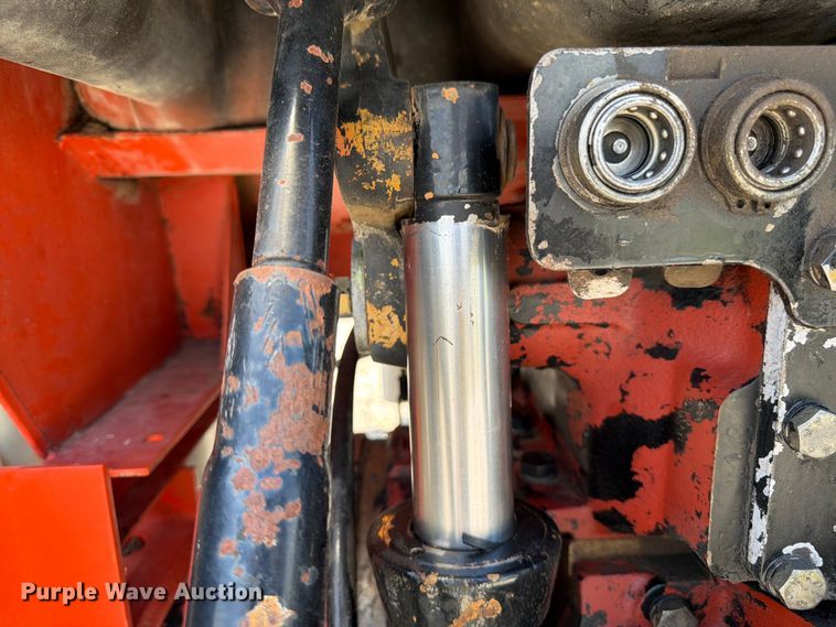 image for item FK3032 1983 Allis-Chalmers 6080 tractor
