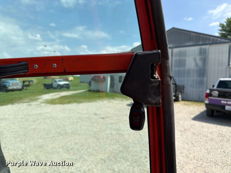 image for item FK3032 1983 Allis-Chalmers 6080 tractor